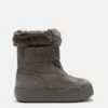 Buty Junior Park Strap z zamszu w kolorze antracytowym Buty Junior Park Strap z zamszu w kolorze antracytowym