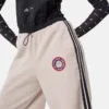 Kombinezon Adidas X Moon Boot w kolorze kremowym Kombinezon Adidas X Moon Boot w kolorze kremowym