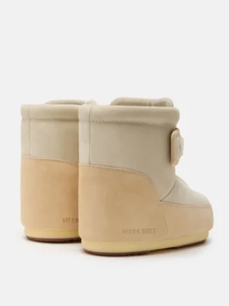 Moon Boot Icon z paskiem Moon Boot X Vandythepink® z beżowego zamszu