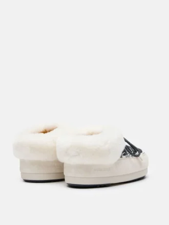 Moon Boot X Guest in Residence Evx Chalet White Sand Klapki z sztucznym futrem